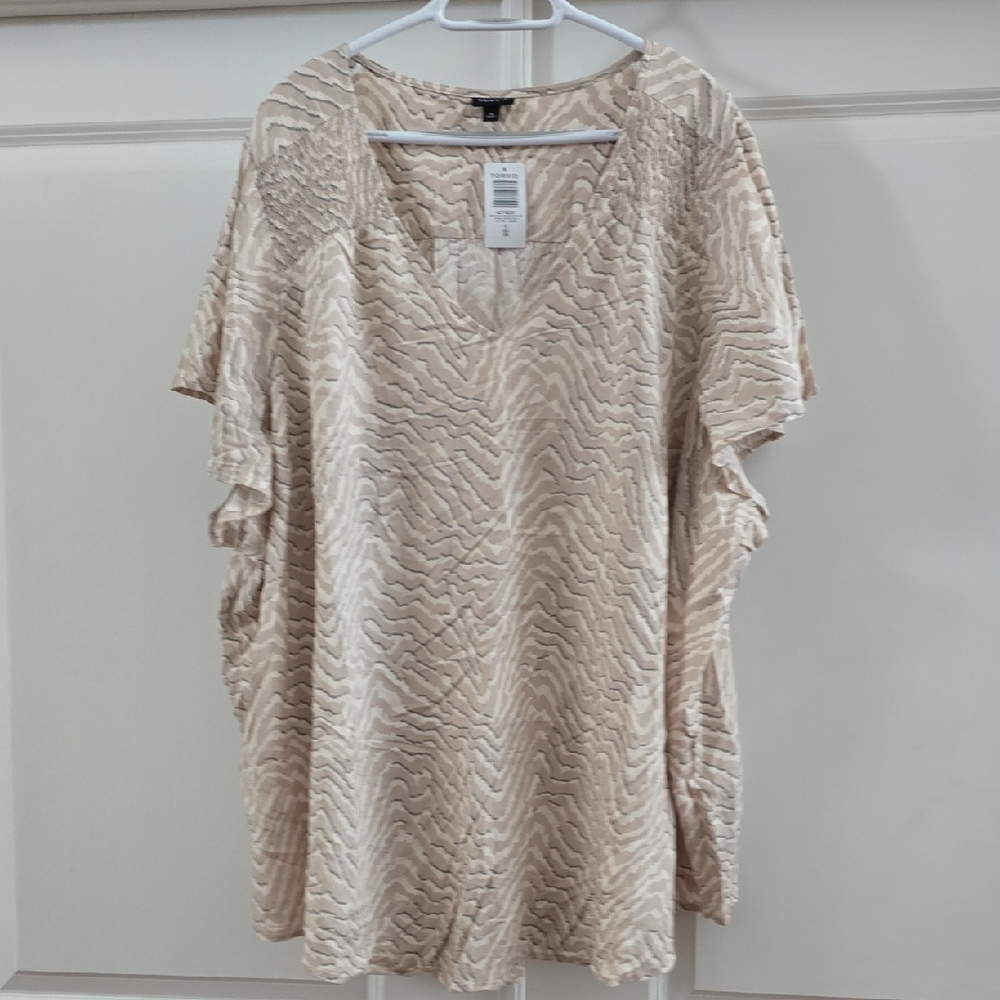 NWT: Torrid Beige and Gray Patterned Top